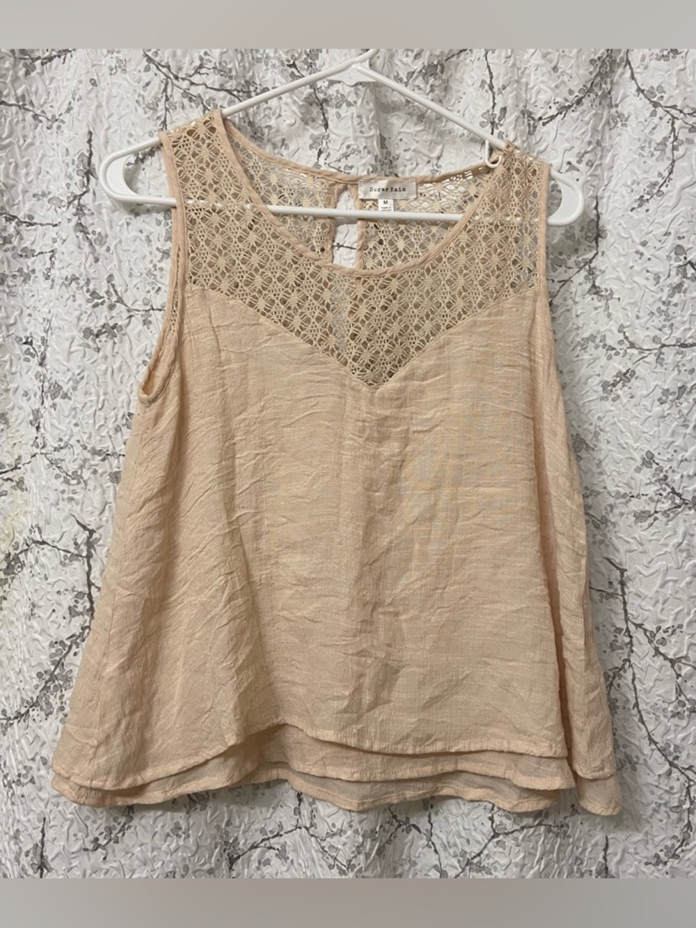 Sugar Rain Cropped Sleeveless Crochet Yoke Camisole Size Medium